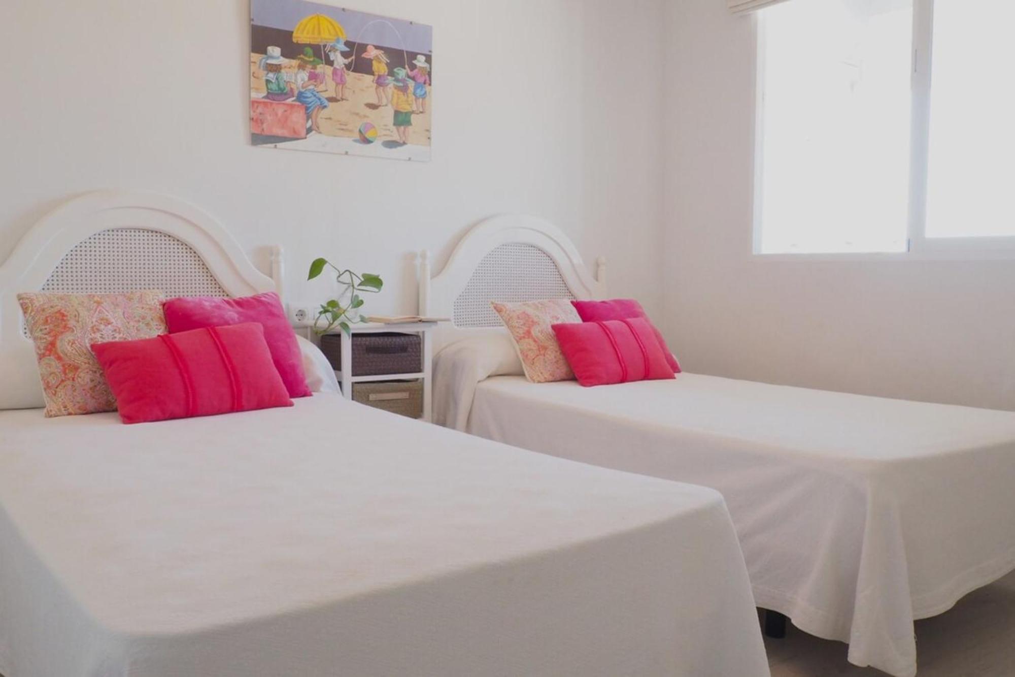 Paseo Del Rey - 2 Bedrooms Oceanfront Lägenhet Fuengirola